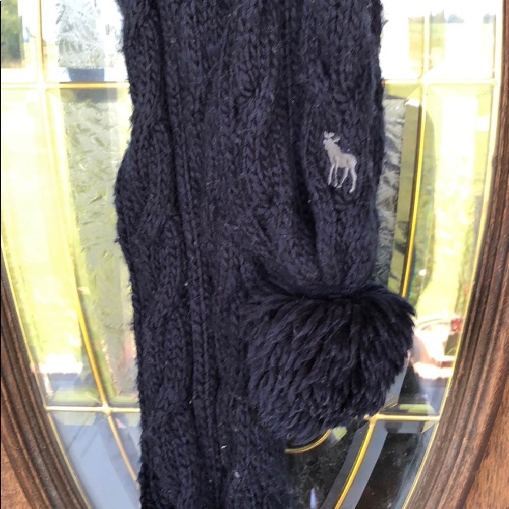 Cozy Abercrombie and Fitch scarf